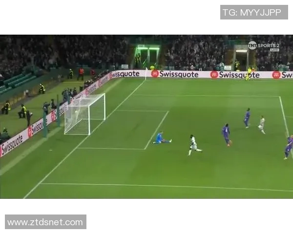 罗杰斯质疑VAR决策为何不让主裁判亲自查看误判情况 罗杰斯质疑VAR决策为何不让主裁判亲自查看误判情况