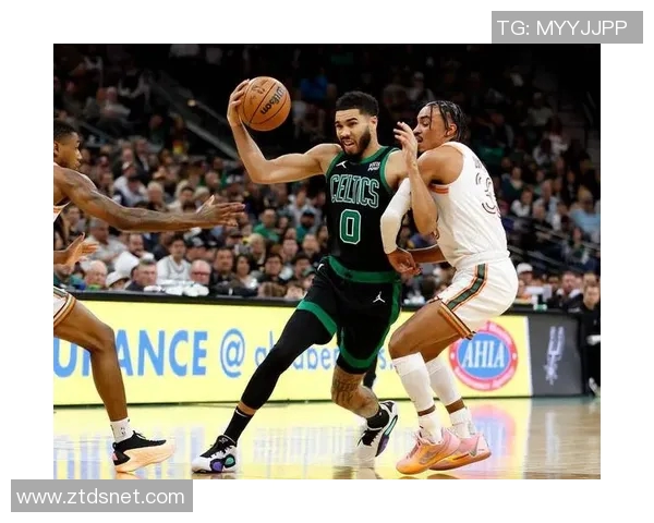 塔图姆32分14篮板7助攻 凯尔特人战胜马刺 塔图姆32分14篮板7助攻 凯尔特人战胜马刺