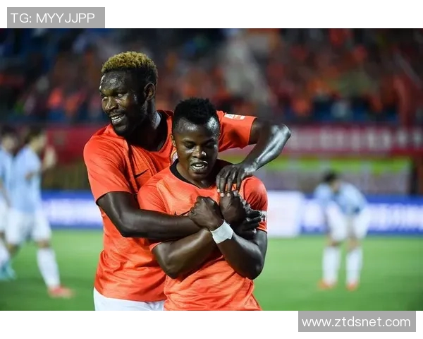 半场战报:魔术69-58领先步行者,布莱克内史密斯各得18分 半场战报:魔术69-58领先步行者,布莱克内史密斯各得18分