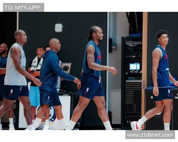 小卡7记三分！轰33+4豪取4连胜，哈登22+8，大洛首发，快船全活了