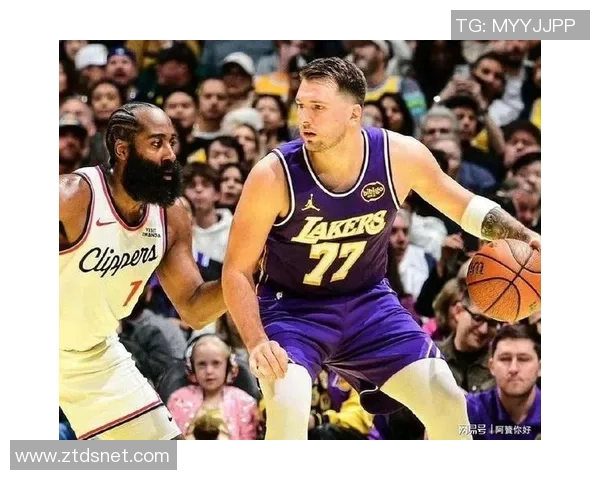 拒绝大逆转！洛城德比快船再胜湖人，小卡24分，两队快交易吧